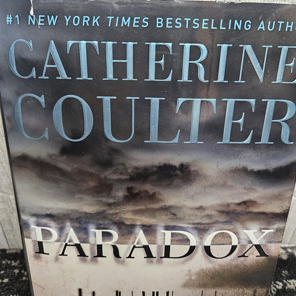 Paradox Catherine Coulter Hardcover Dust Jacket Novel FBI Thriller Mystery Book - Picture 6 of 9